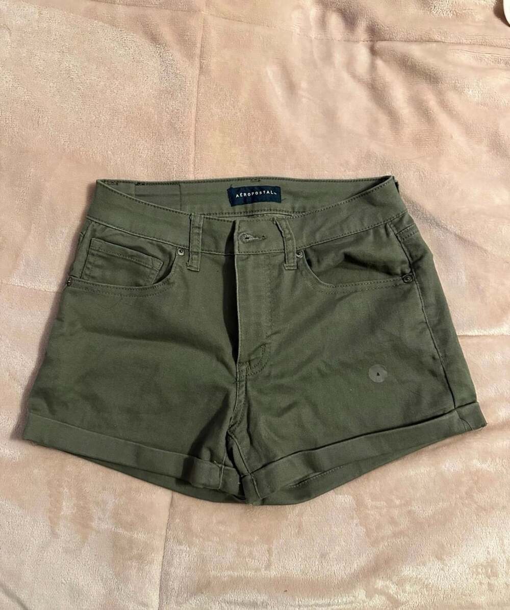 Aeropostale High Waisted Midi Shorts Size 4 Army Green